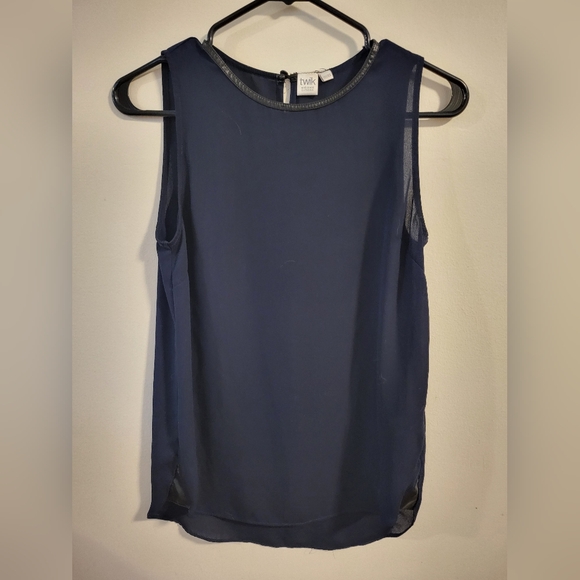 Dressy top - Picture 1 of 2